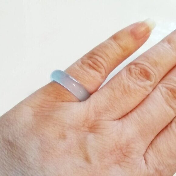Feminine Pale Blue! Agate Band Sz 7.25 - Friendship + Promise Stone Ring! - Picture 3 of 4